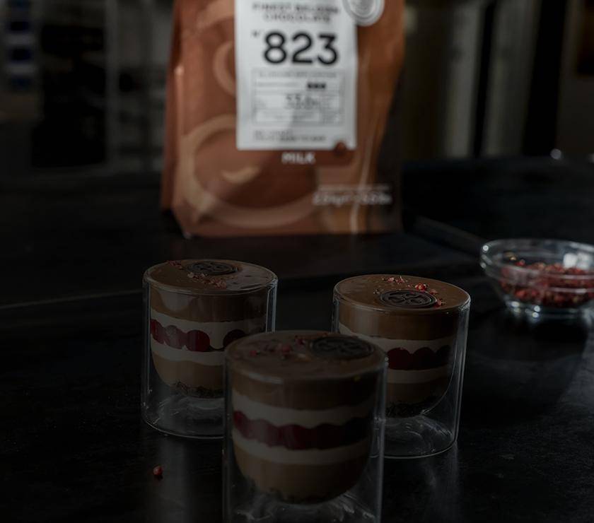 Callebaut 823 — бельгийский молочный шоколад для глазировки